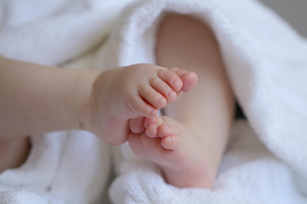 Newborn feet